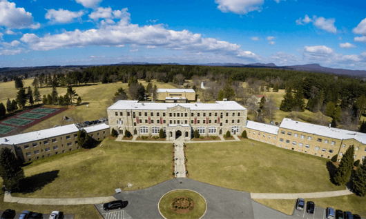 MACDUFFIE SCHOOL / Бостон (США)