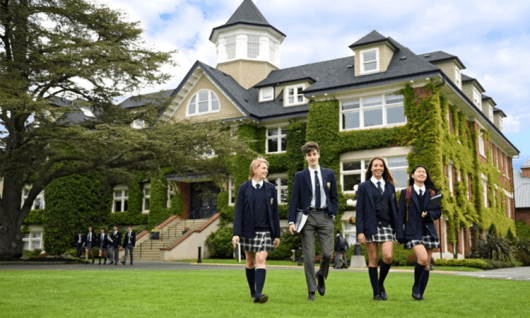 ST. MICHAEL’S UNIVERSITY SCHOOL / Виктория (Канада)